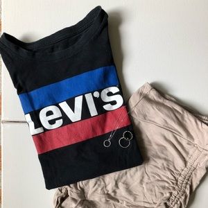 Black Levi Brand Logo T-Shirt